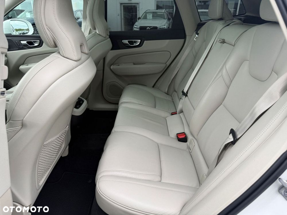 Volvo XC 60 - 16