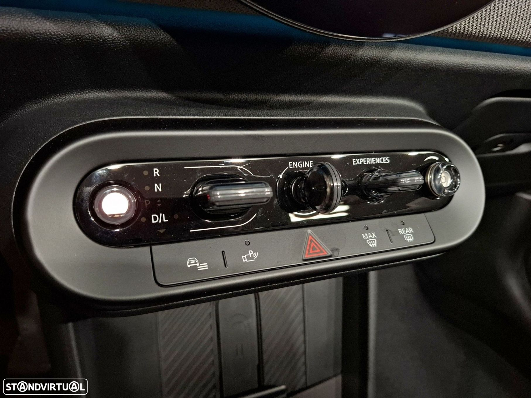 MINI Cabrio Cooper C Favoured M - 15