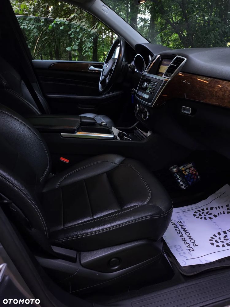 Mercedes-Benz ML - 15