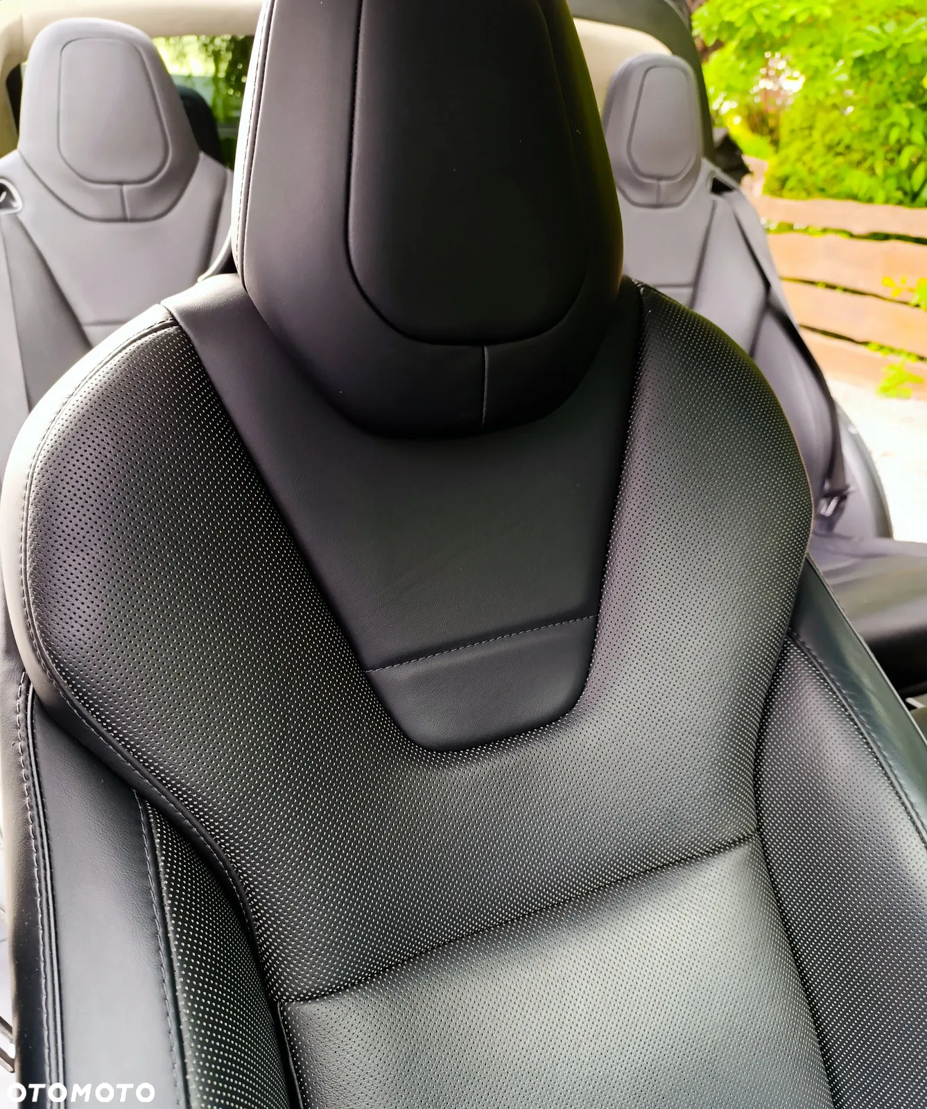 Tesla Model X Performance - 10