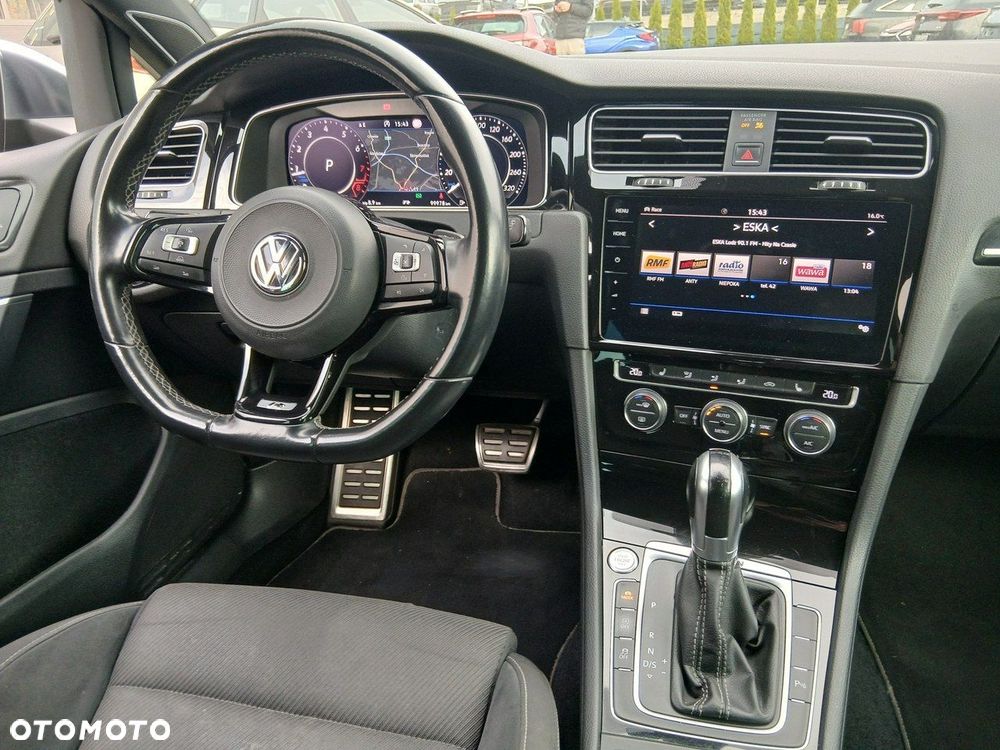 Volkswagen Golf - 23