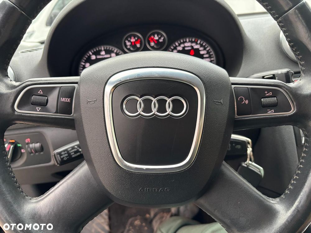 Audi A3 Sportback 1.4 TFSI Ambiente S tronic - 17