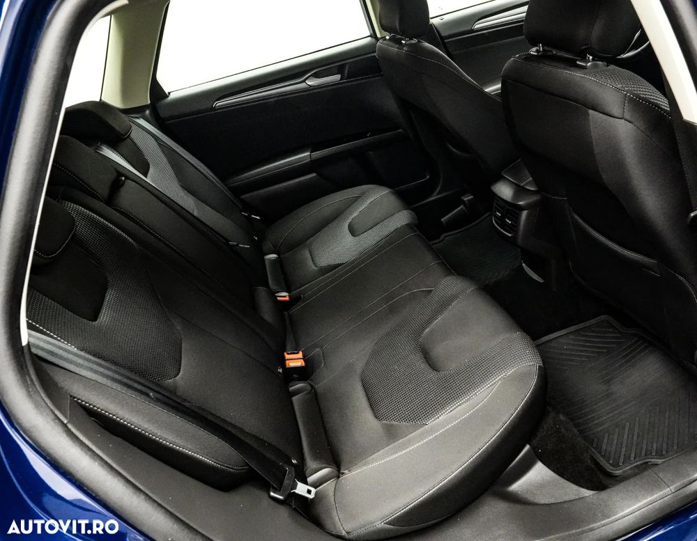 Ford Mondeo 2.0 HEV Titanium - 16
