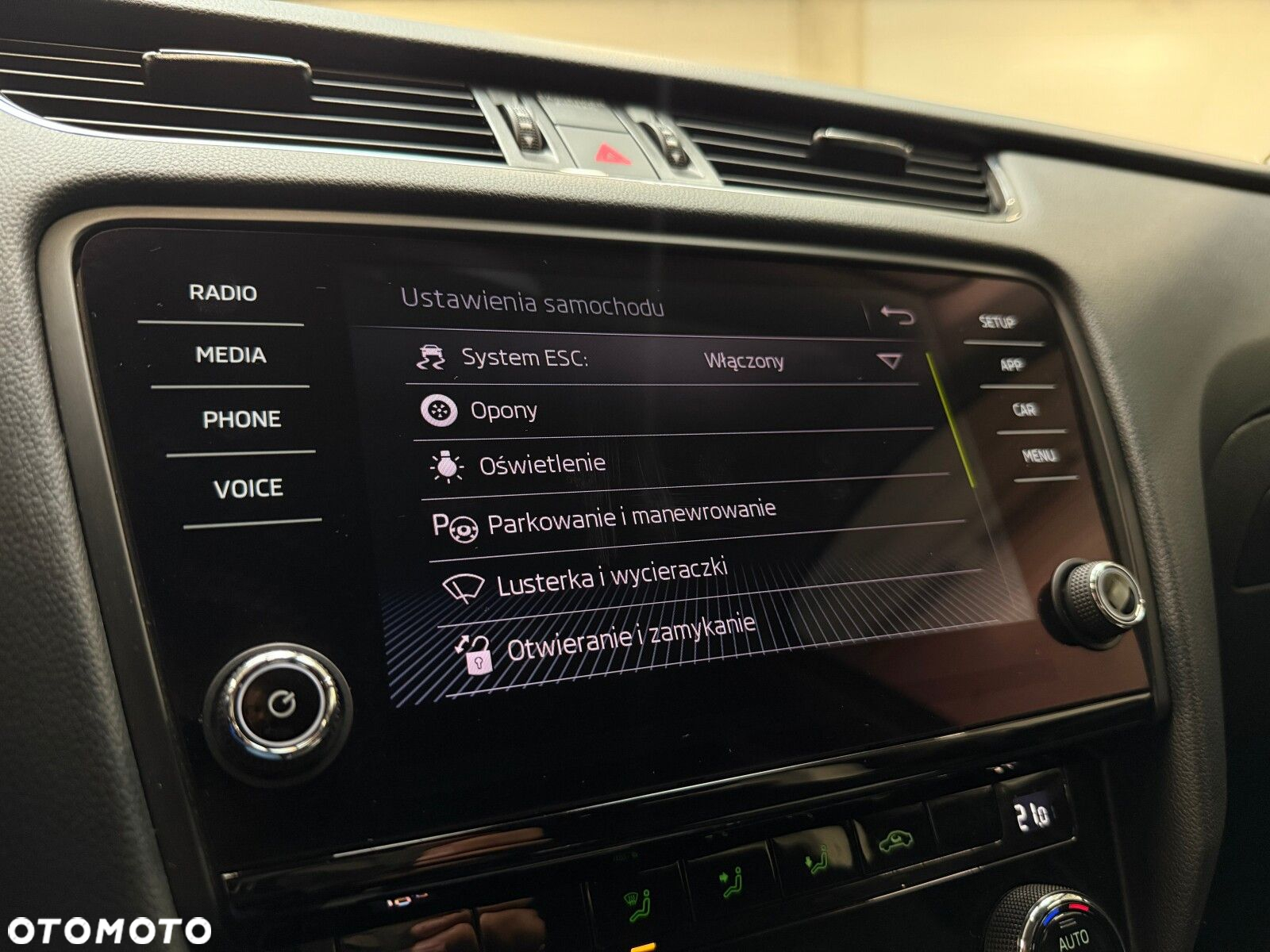 Skoda Octavia 1.5 TSI ACT Ambition - 35