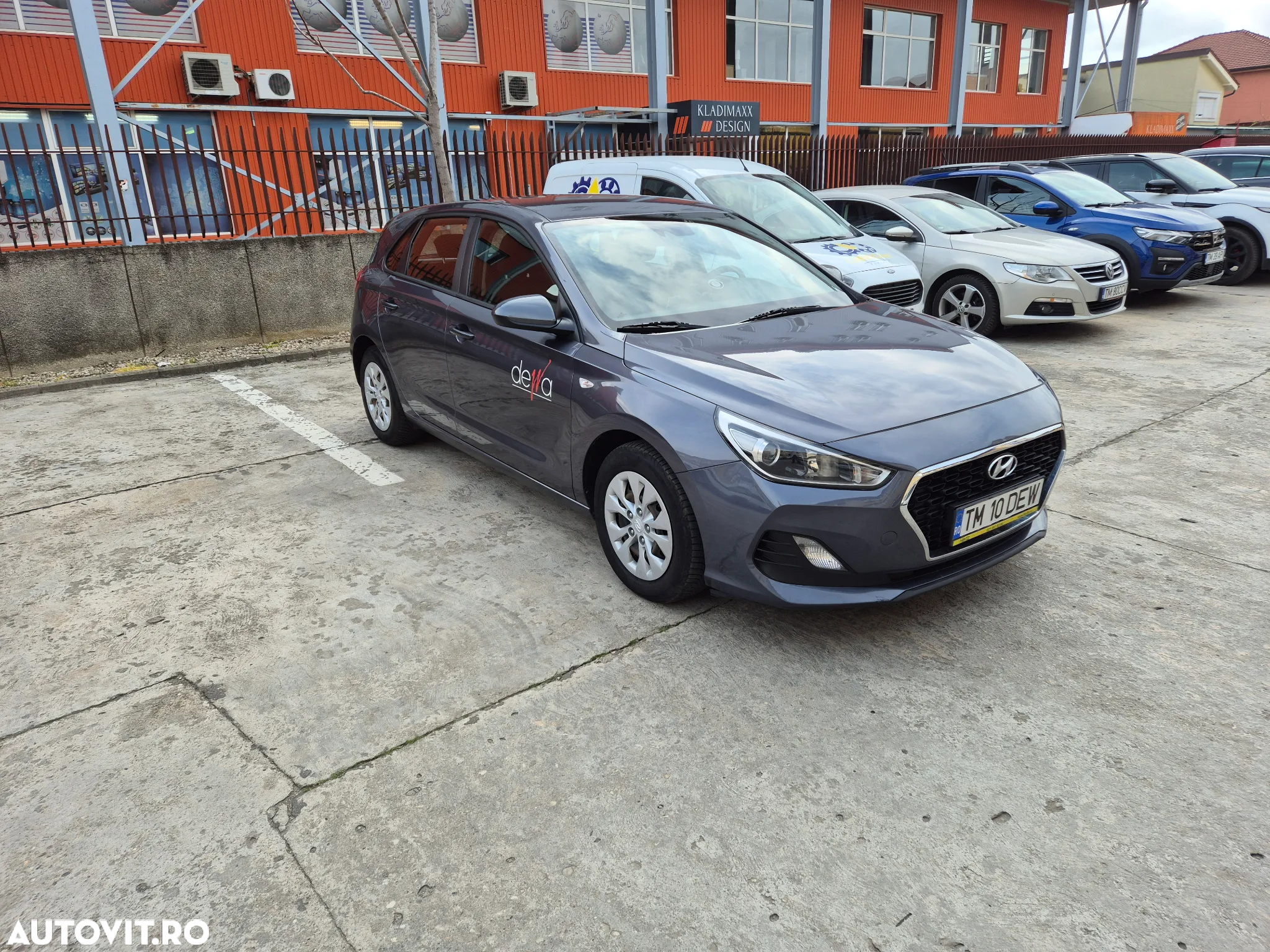 Hyundai i30 1.4 100CP 5DR M/T Classic - 5