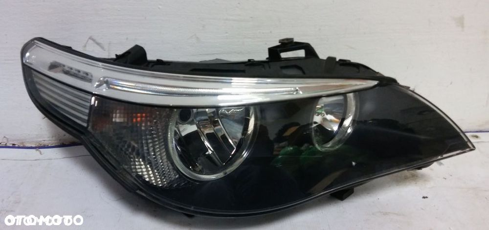 Reflektor prawy Lampa prawa BMW 5 E60 / E61 2003- - 1