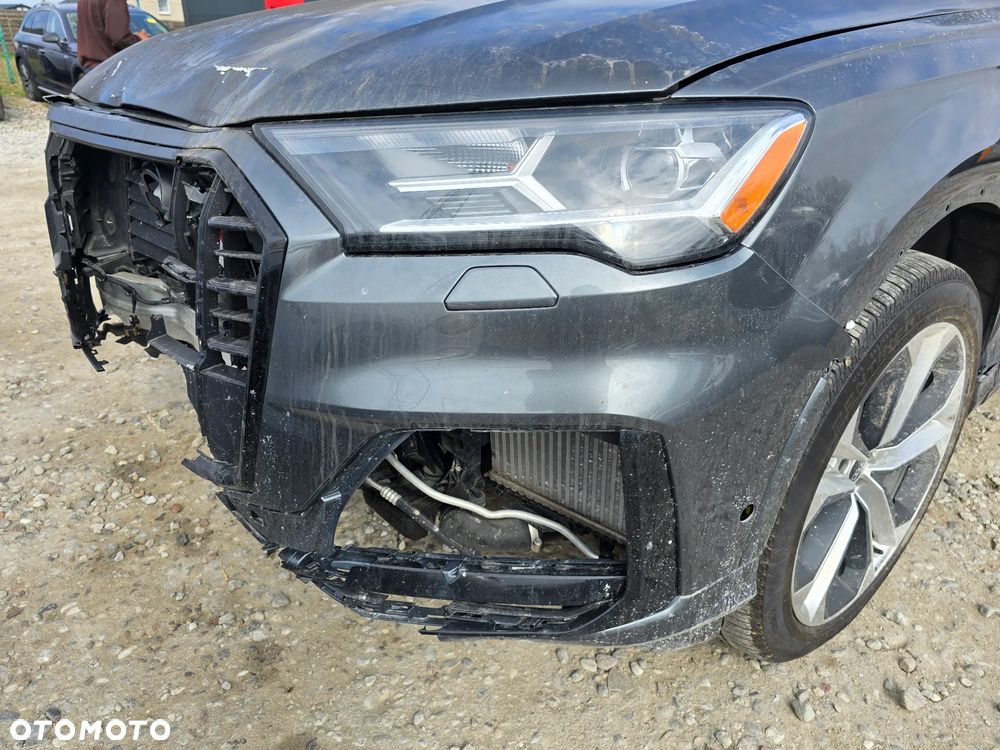 Audi Q7 - 12