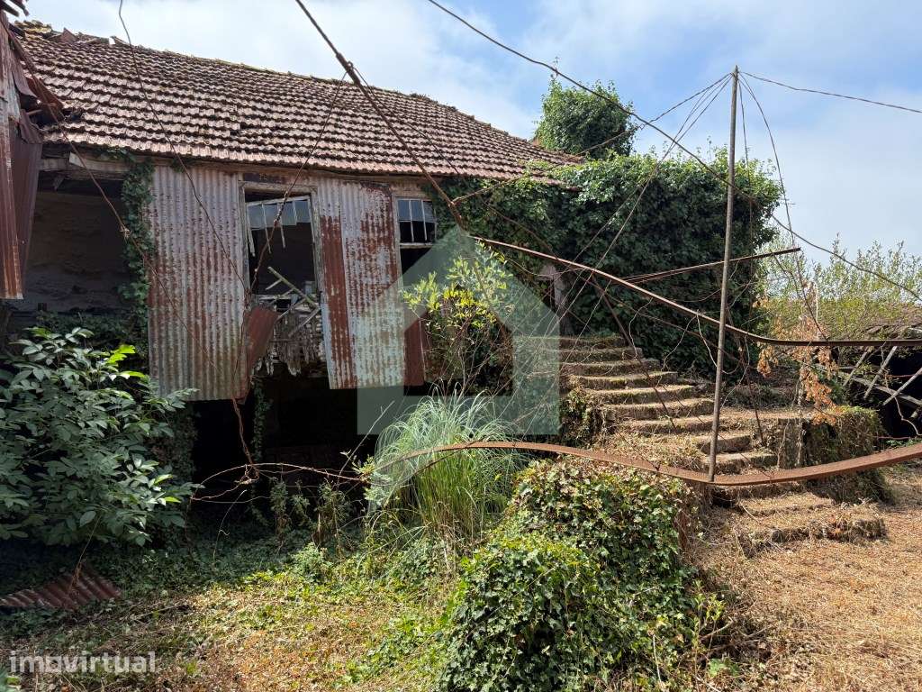 Casa em pedra para restauro em Vila Cova, Barcelos. - Grande imagem: 2/42