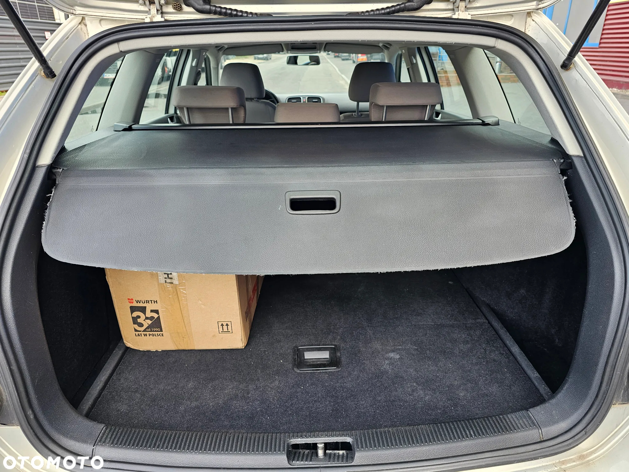Volkswagen Golf VI 1.6 TDI Comfortline - 37
