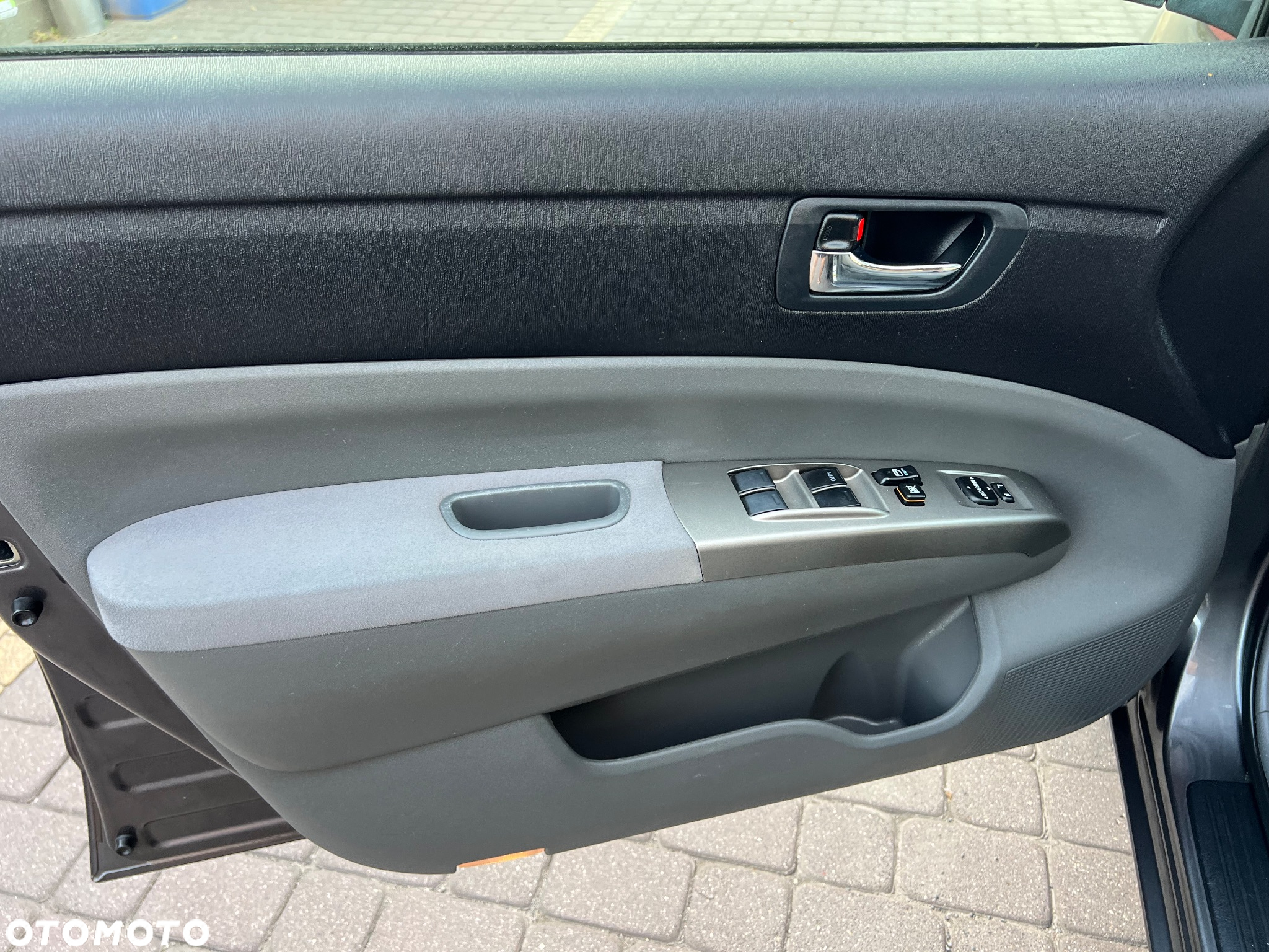 Toyota Prius 1.5 VVT-i Prestige - 33