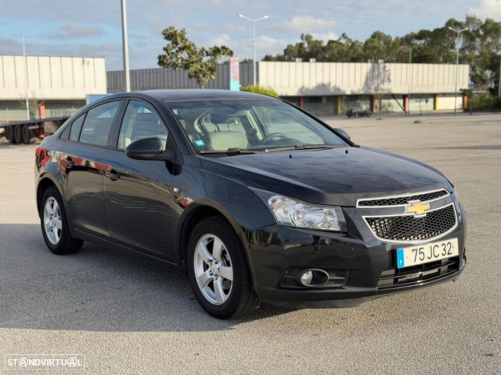 Chevrolet Cruze 1.6 LS - 2