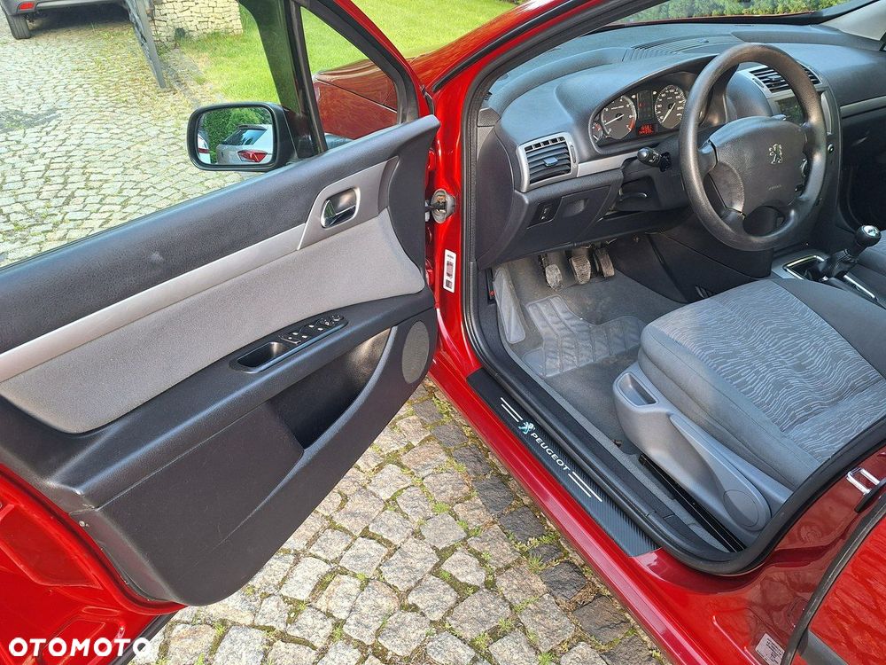 Peugeot 407 - 9