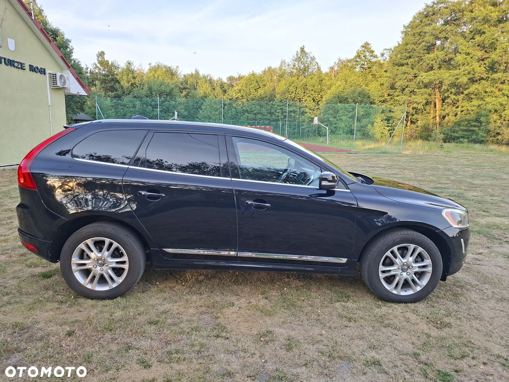 Volvo XC 60 - 4