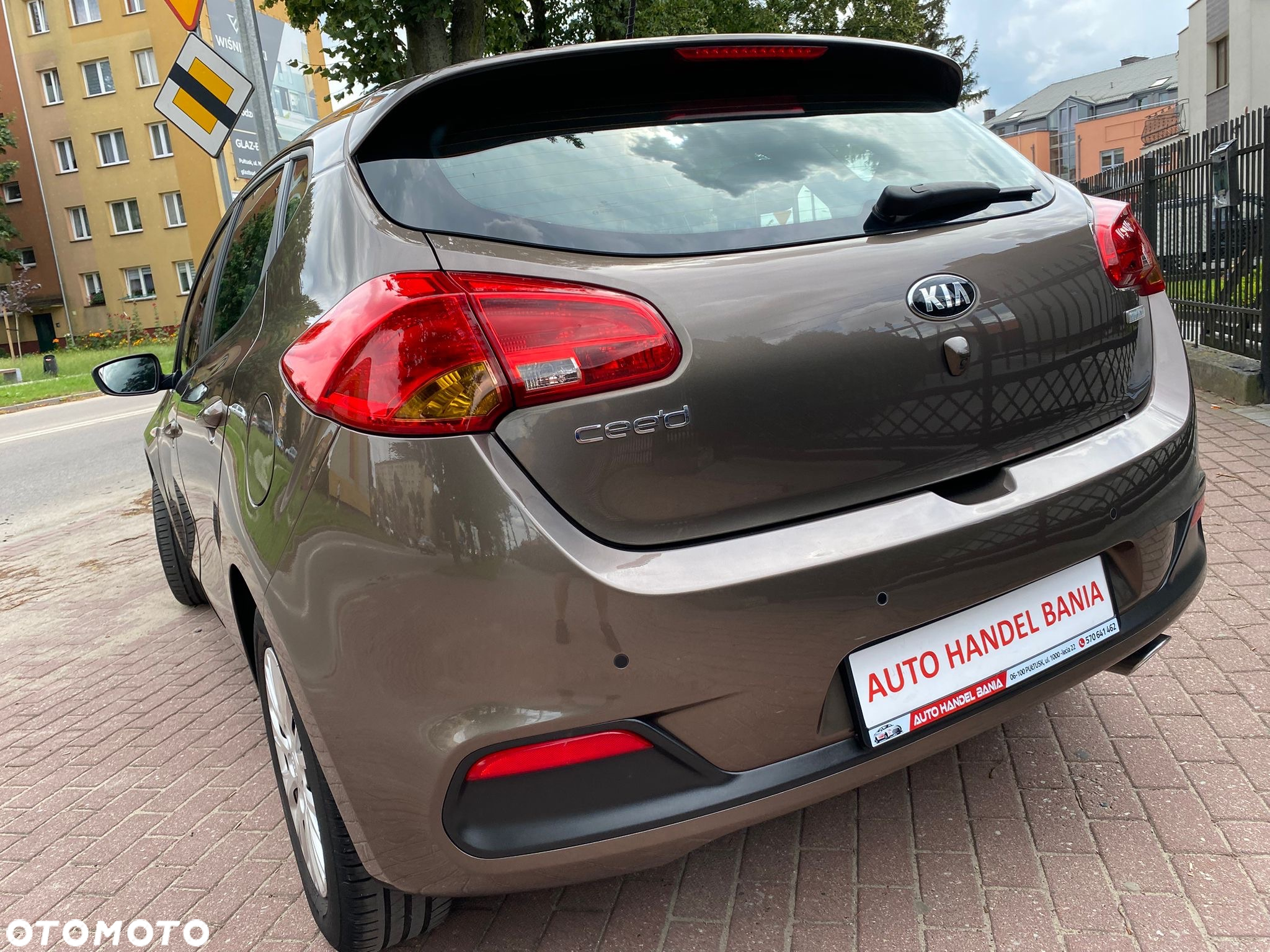 Kia Ceed Cee'd 1.6 CRDi S - 16