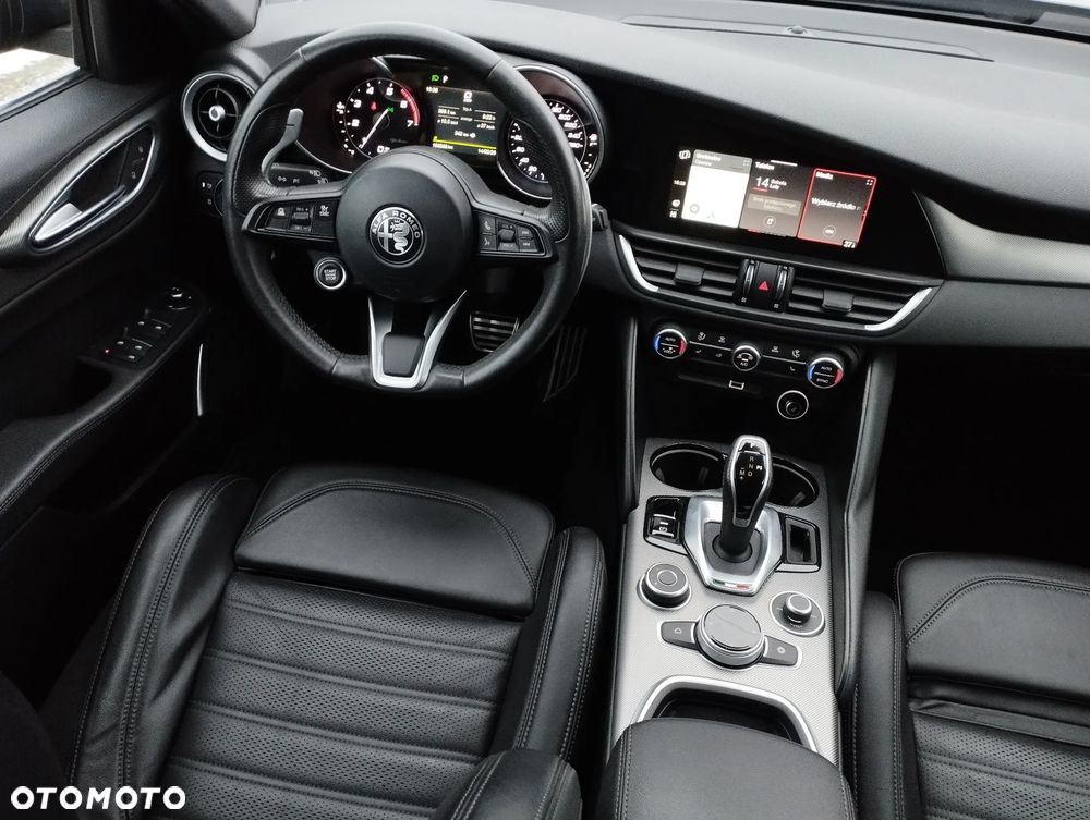 Alfa Romeo Giulia 2.0 Turbo Sprint - 16