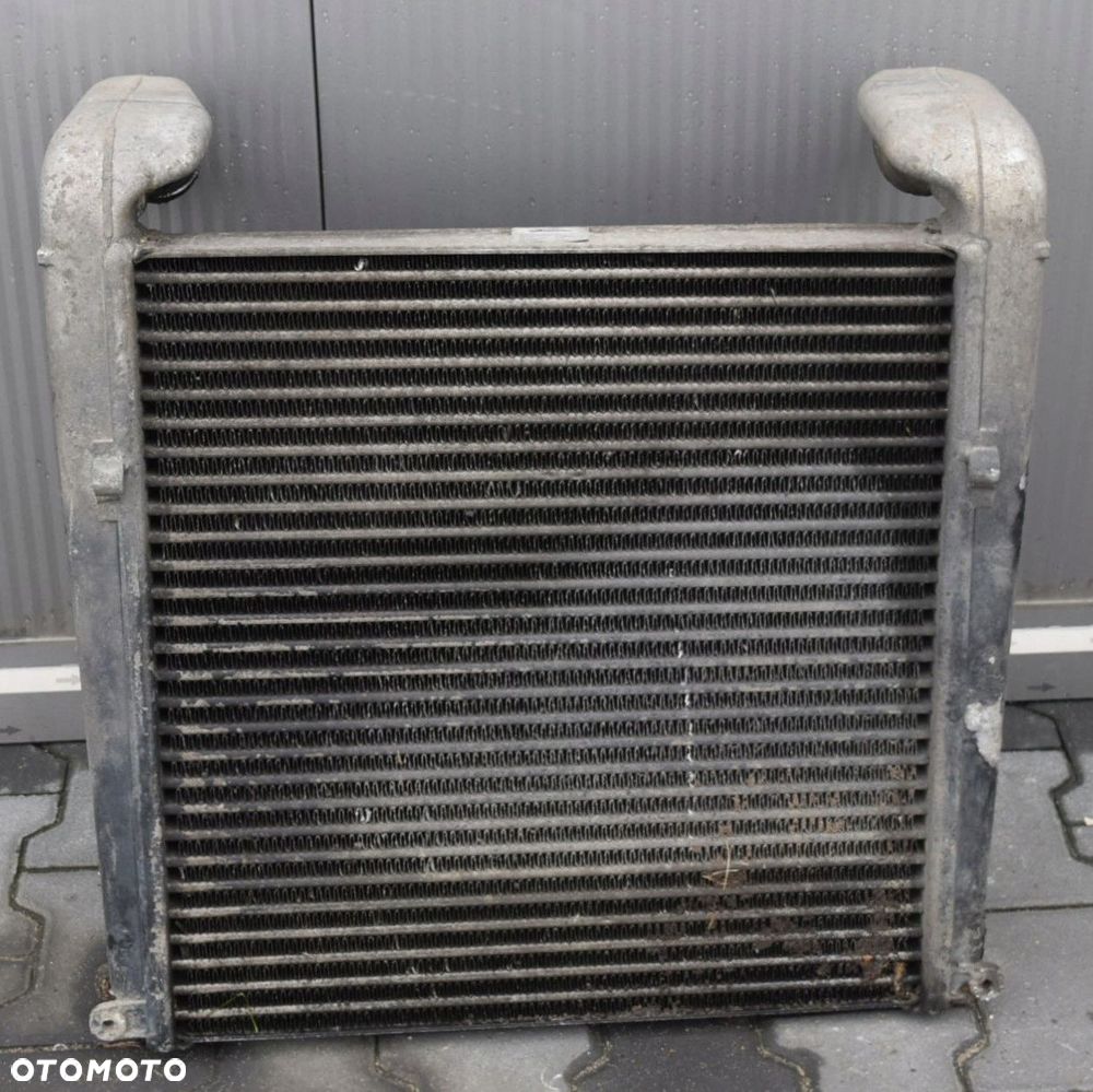 CHŁODNICA POWIETRZA INTERCOOLER MAN LE L2000 - 2
