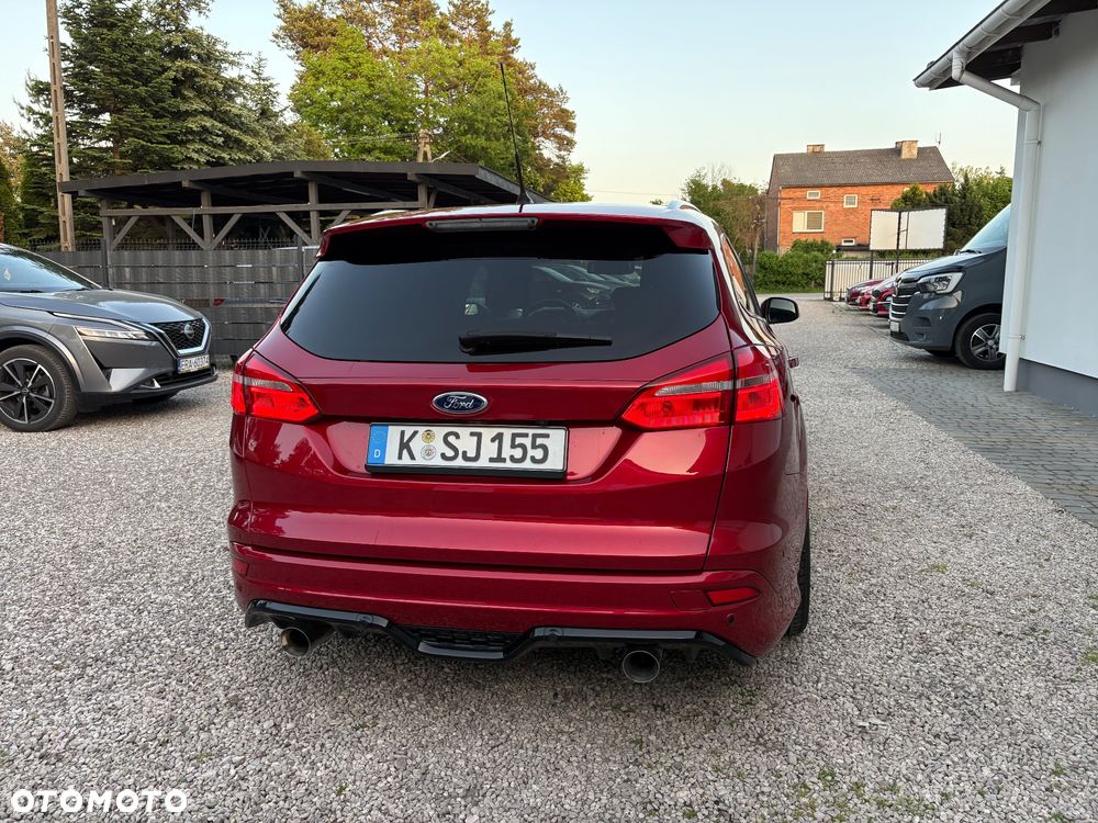 Ford Focus SW 1.0 EcoBoost S&S ST-Line - 7