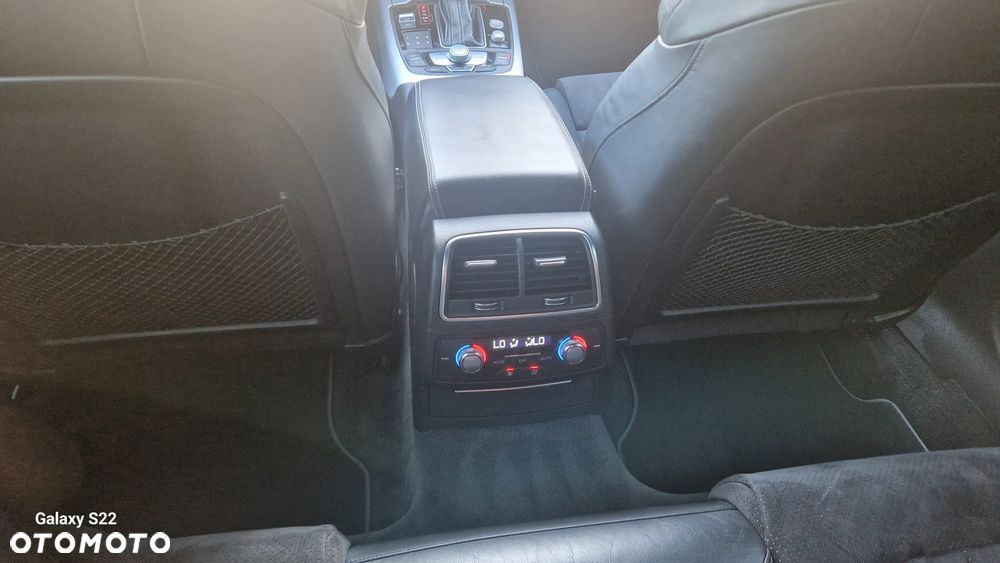 Audi A6 Avant 2.0 TDI Ultra S tronic - 24