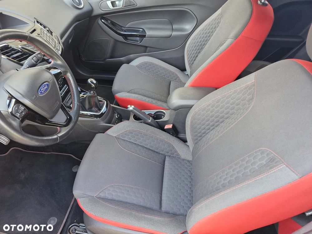 Ford Fiesta 1.0 EcoBoost STart-Stop ST-LINE - 18