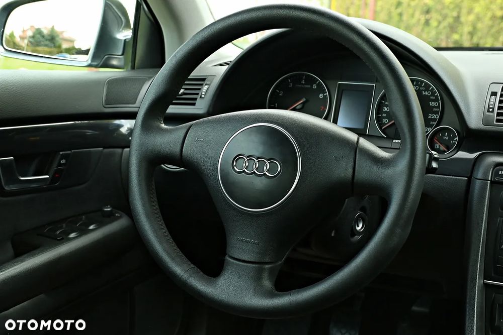 Audi A4 Limousine - 27