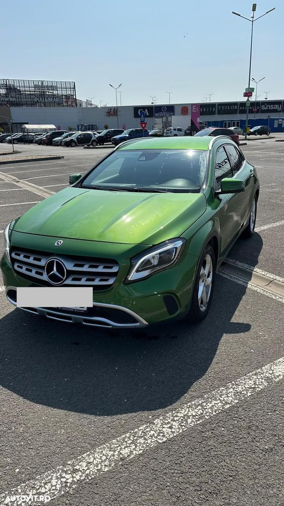 Mercedes-Benz GLA 220 d 4MATIC 7G-DCT - 1