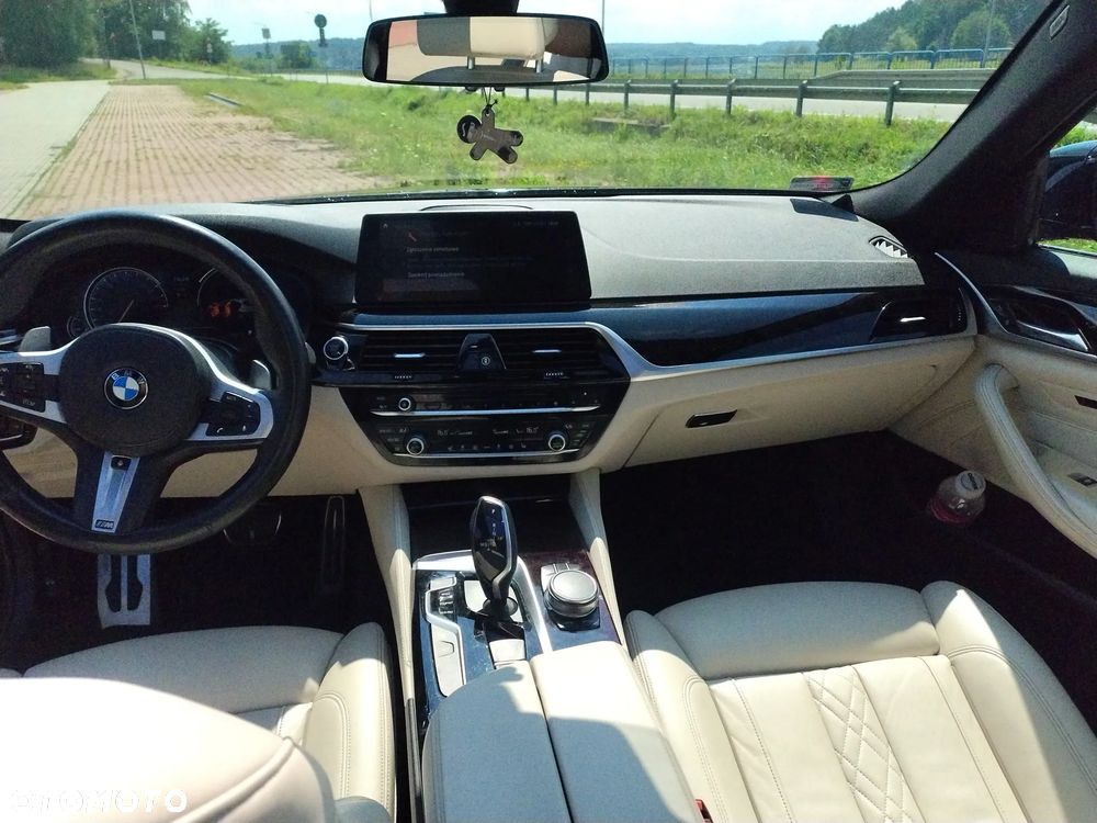 BMW Seria 5 - 34