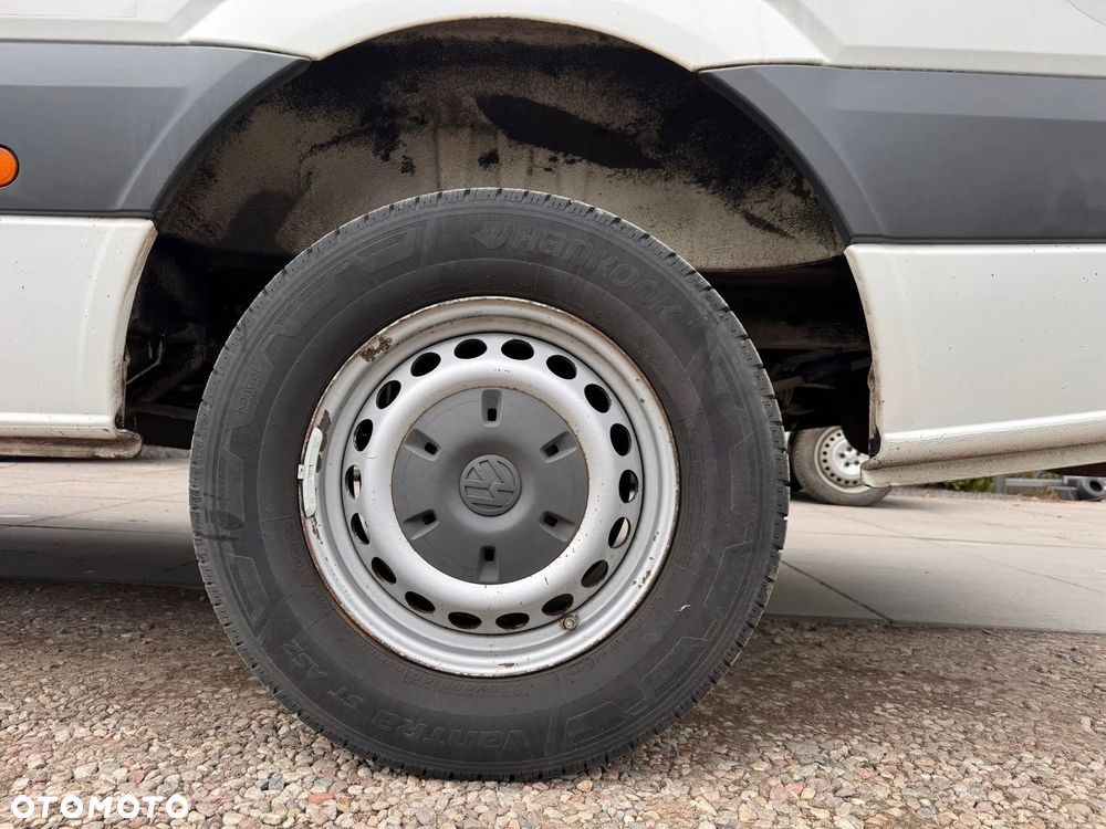 Volkswagen CRAFTER ŚREDNI PO LIFTOWY KLIMATYZACJA - 13