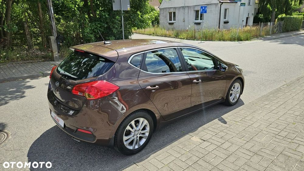 Kia Ceed 1.6 CRDi 128 Dream Team Edition - 7