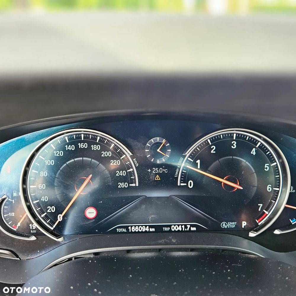 BMW Seria 5 520i M Sport sport - 33