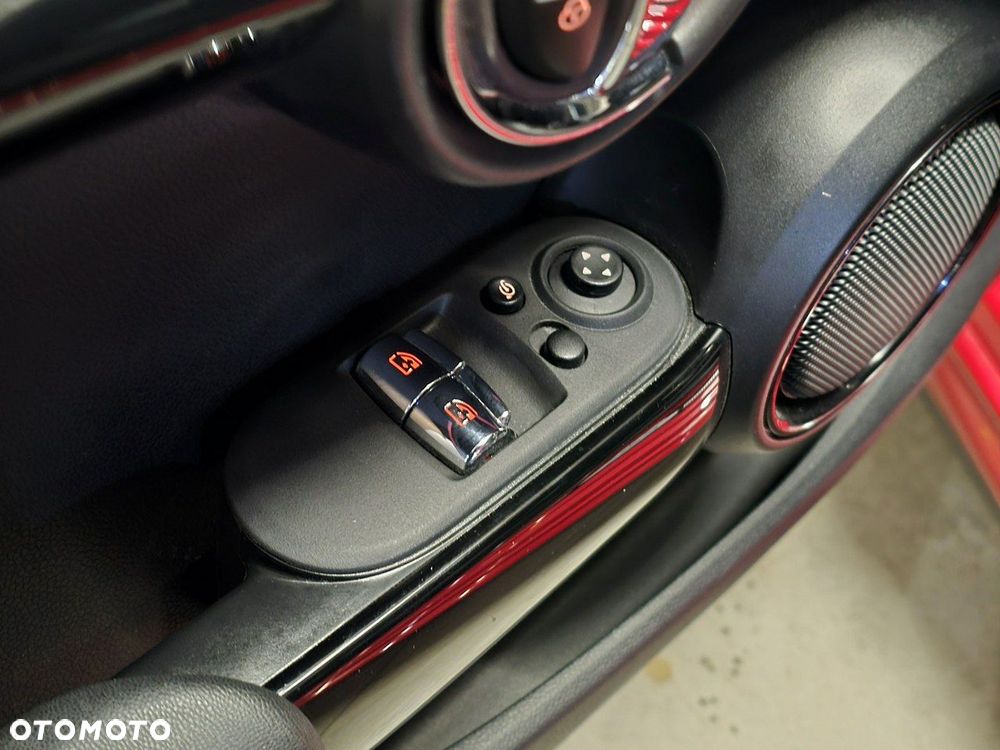 MINI John Cooper Works - 13