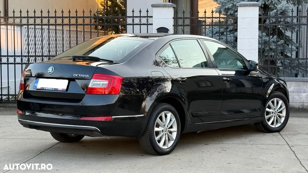 Skoda Octavia - 3