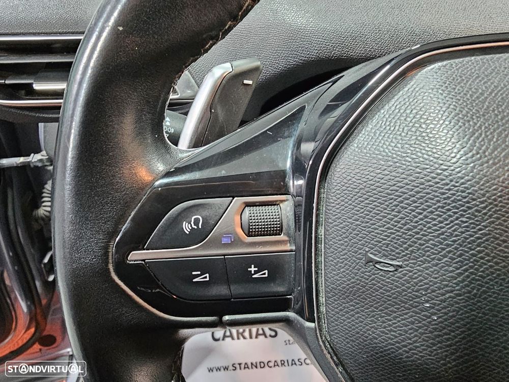 Peugeot 5008 1.5 BlueHDi Allure EAT8 - 18