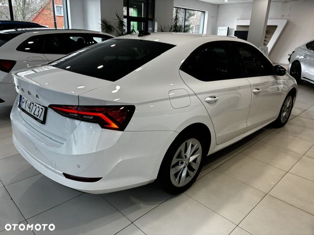 Skoda Octavia 2.0 TDI Ambition DSG - 4