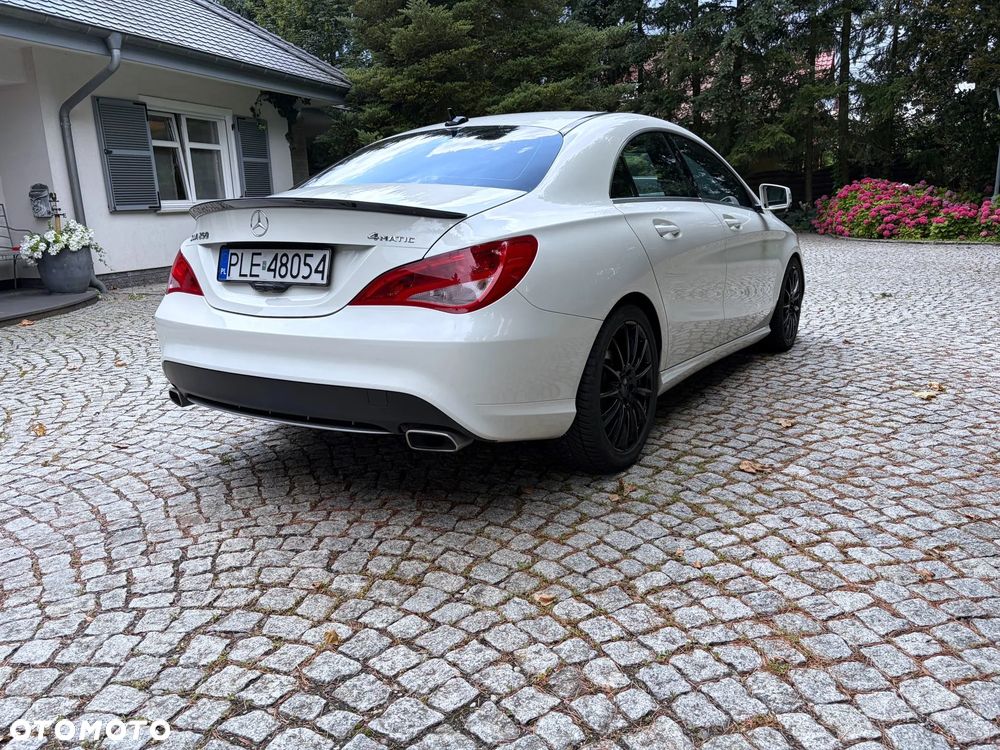 Mercedes-Benz CLA 250 4-Matic - 26