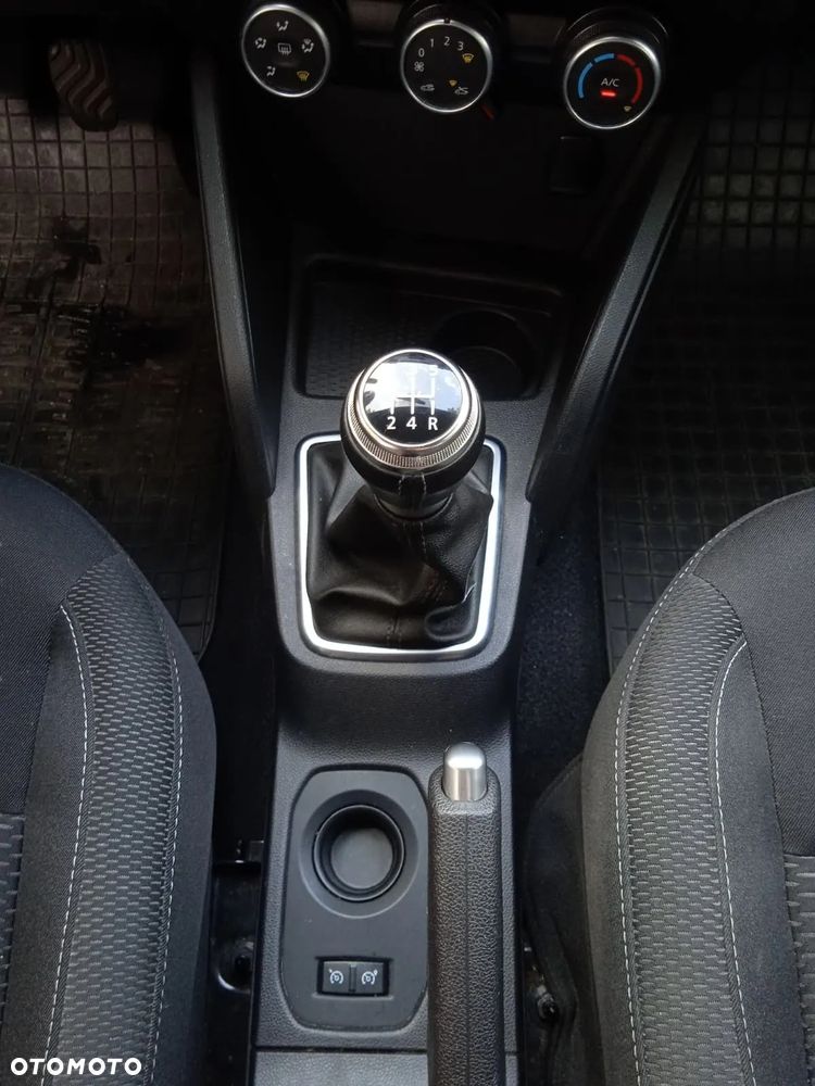 Dacia Duster 1.6 SCe Comfort - 23