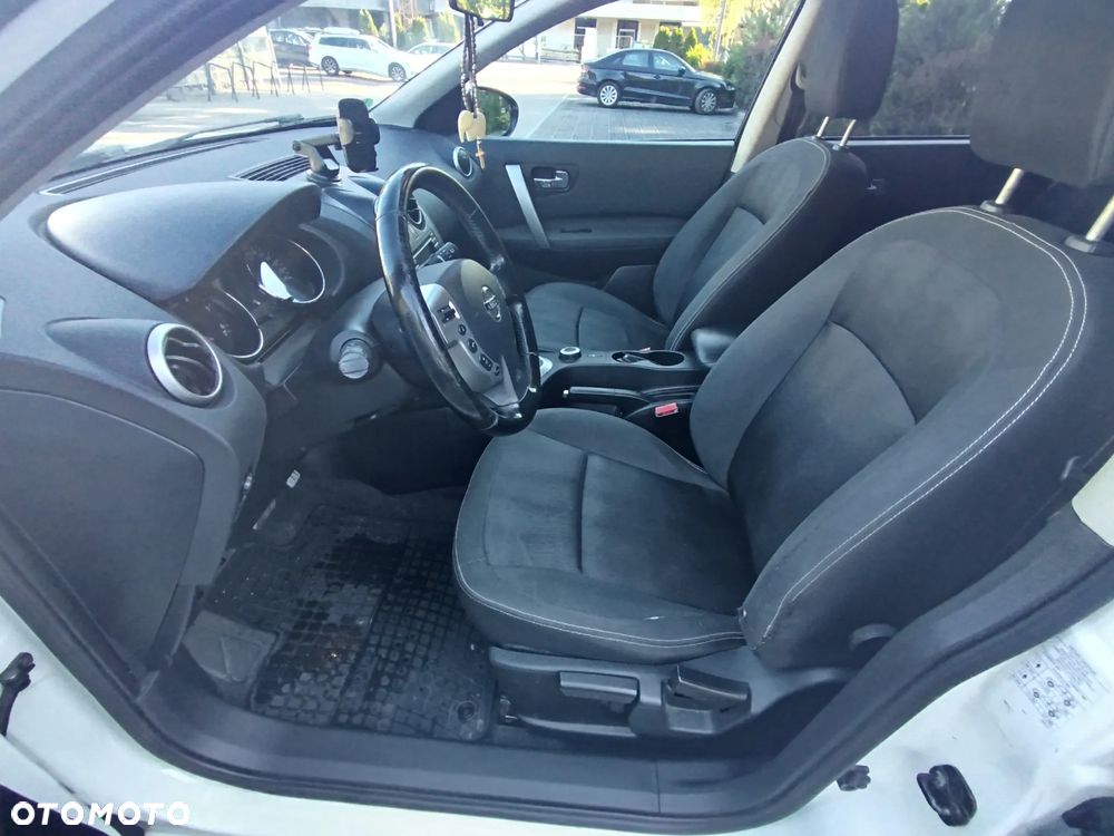 Nissan Qashqai 2.0 dCi 4x4 I-Way - 27