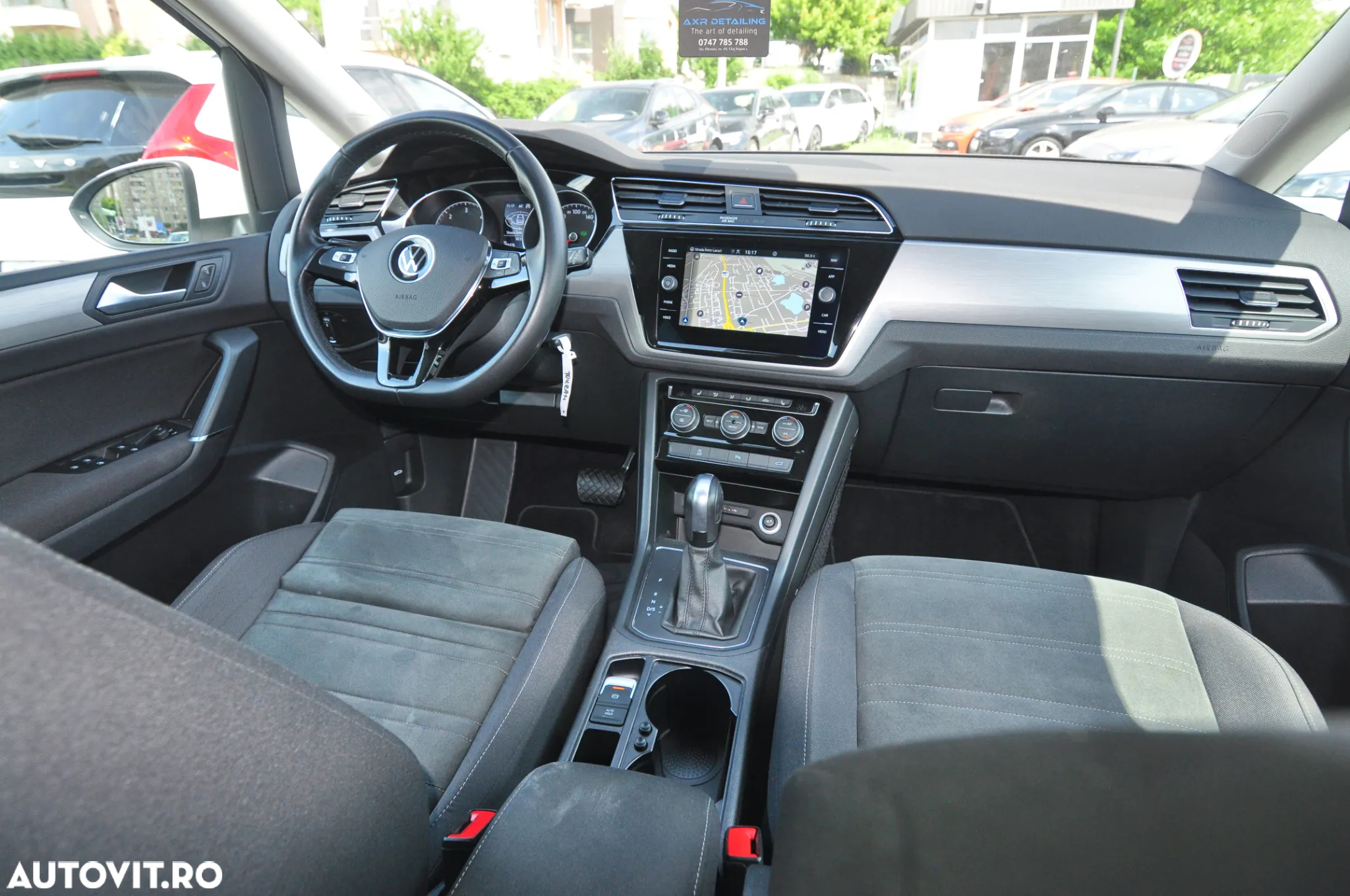 Volkswagen Touran 2.0 TDI SCR (BlueMotion Technology) DSG Comfortline - 5