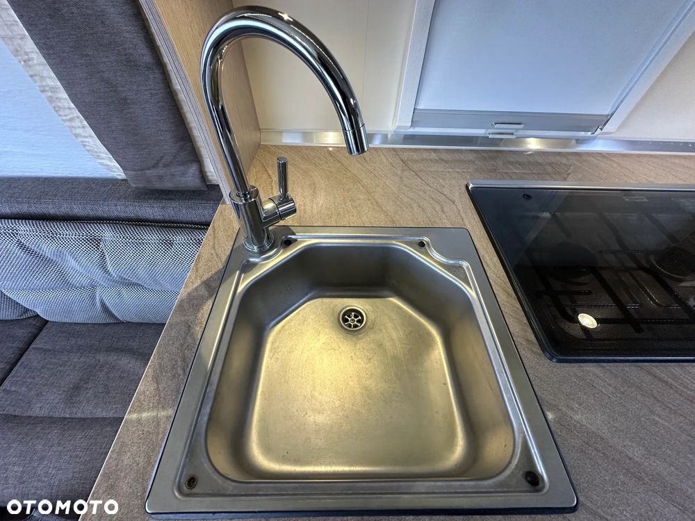 Burstner 460 TS AVERSO  z markizą kasetową THULE. GWARANCJA !!! - 23