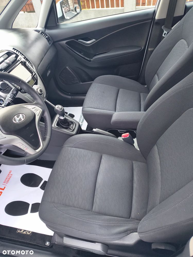 Hyundai ix20 1.4 CRDi Comfort blue - 9