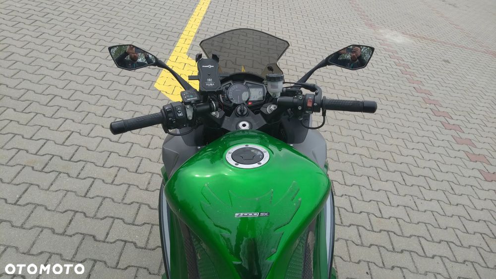 Kawasaki Ninja 1000 SX - 11