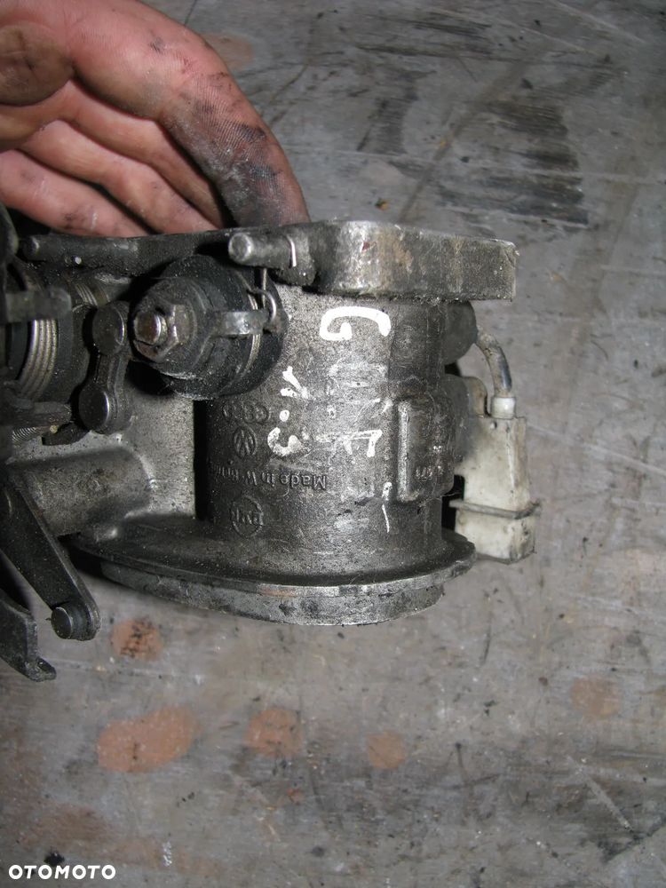 PRZEPUSTNICA POWIETRZA GOLF II MK2 1.3 B - 3