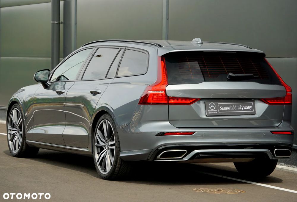 Volvo V60 T6 AWD R-Design - 8