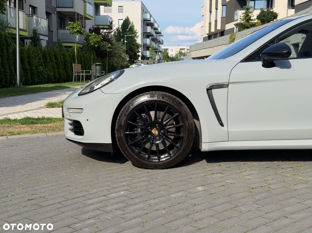 Porsche Panamera 4S PDK - 2