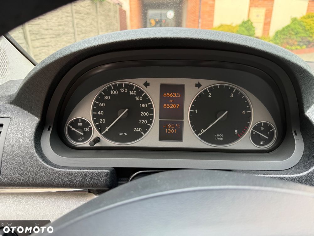 Mercedes-Benz Klasa B 180 CDI DPF Autotronic SPORT EDITION - 24
