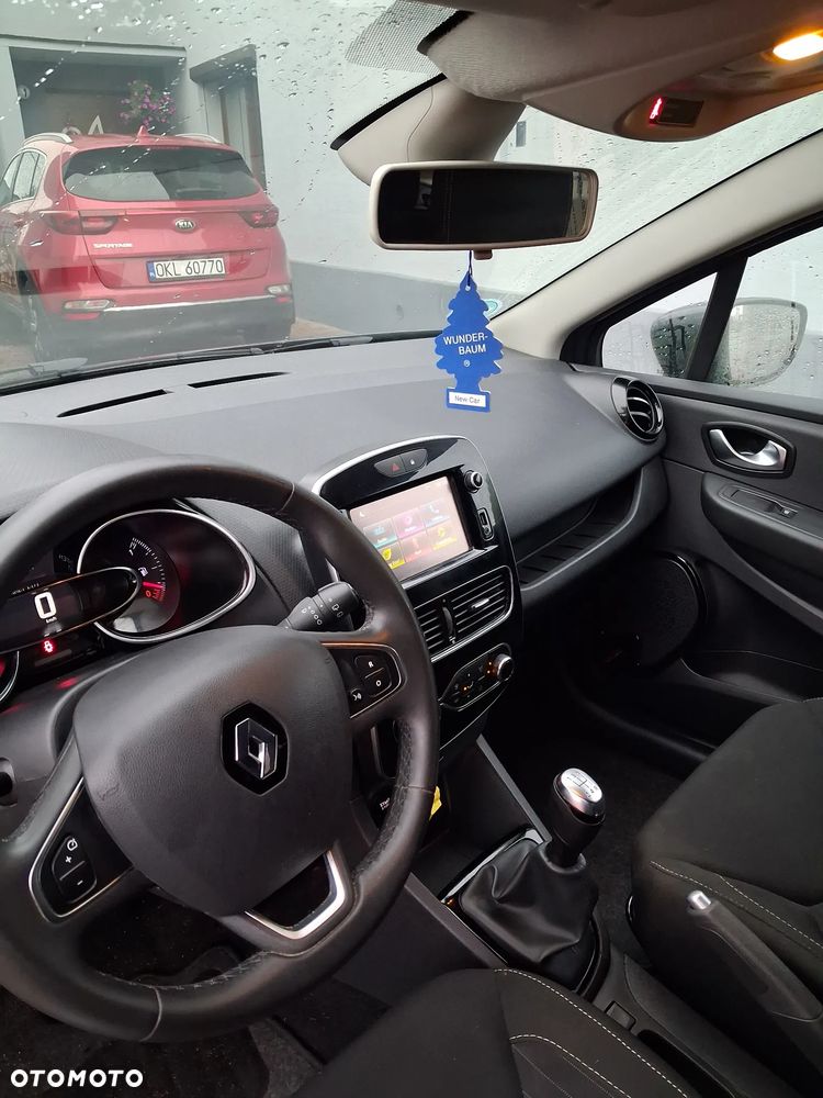 Renault Clio - 12
