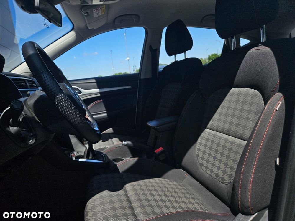 MG ZS - 25