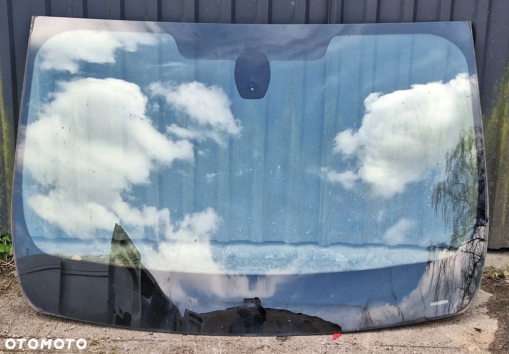 Szyba karoseryjna przednia renault trafic  III Vivaro talento - 1