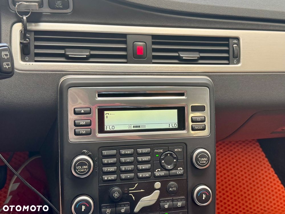 Volvo XC 70 - 27