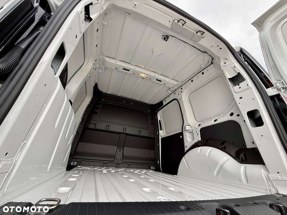 Volkswagen Caddy - 28