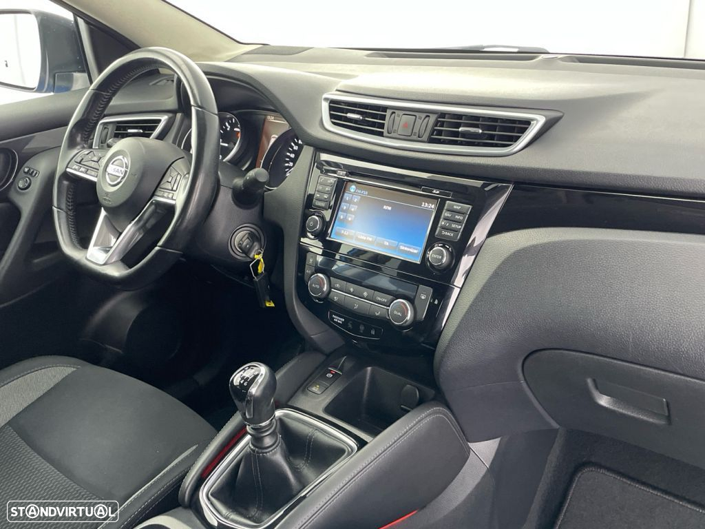 Nissan Qashqai 1.5 dCi N-Connecta - 24